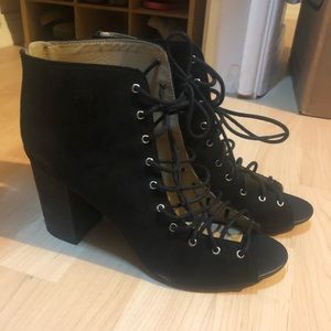 Chinese laundry lace up front heels